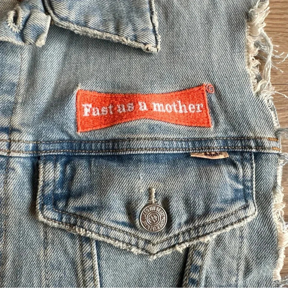 Mother Superior ‘THE DRIFTER' Light Wash Denim Vest fast as a mother size medium - Picture 8 of 15
